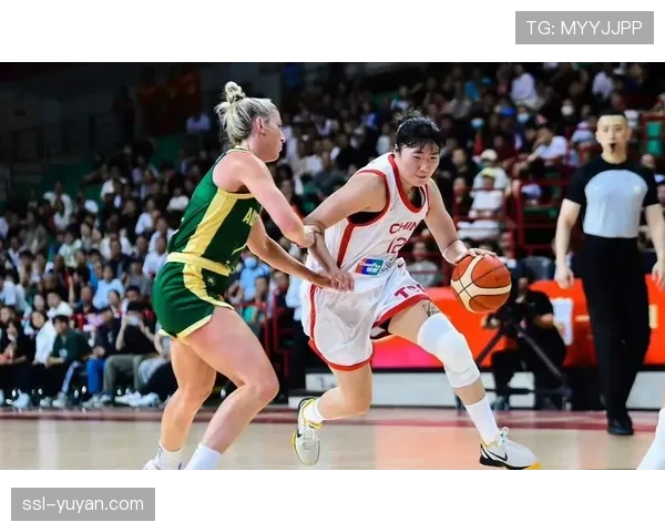 湖北江苏交锋，罗欣棫许晨妍内线对决