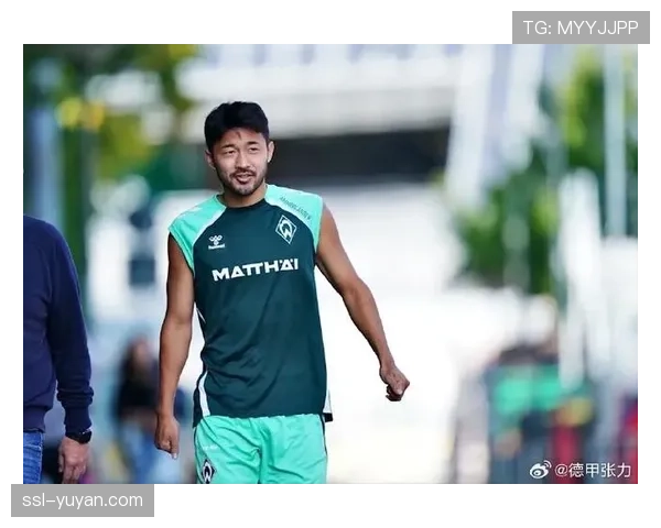 日本国脚菅原由势成不莱梅右路关键，战术作用显著