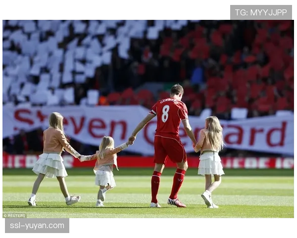 “安菲尔德球迷高歌致敬范迪克，中后卫罕见助攻戴帽”